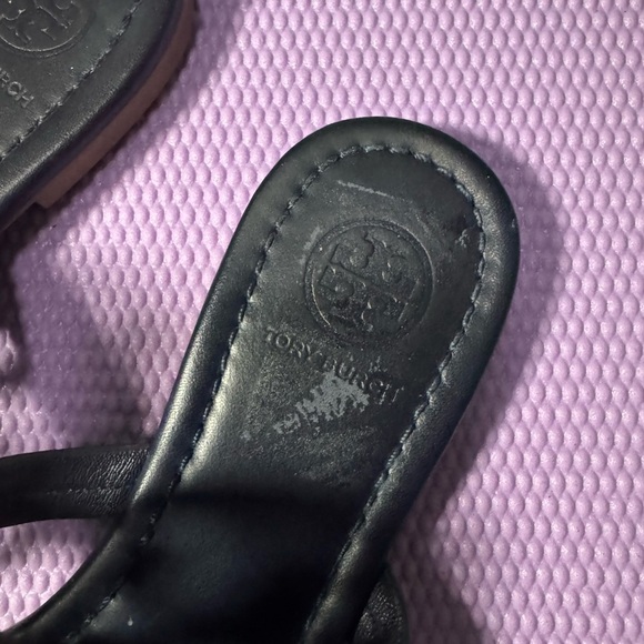 TORY BURCH MILLER PRINTED LEATHER/PATENT LEATHER SANDAL - Picture 2 of 4